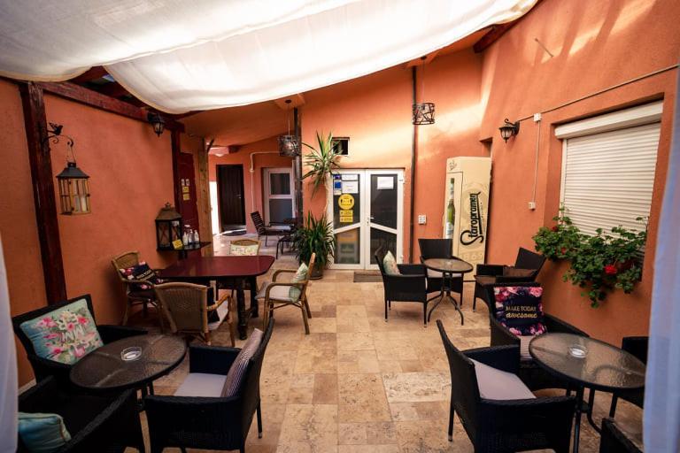 Casa Alis Hotel Oradea Buitenkant foto