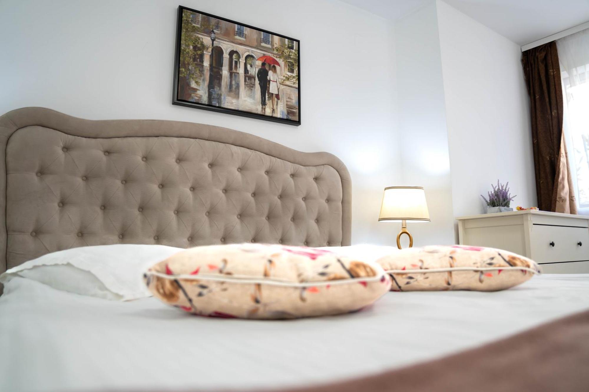 Casa Alis Hotel Oradea Buitenkant foto
