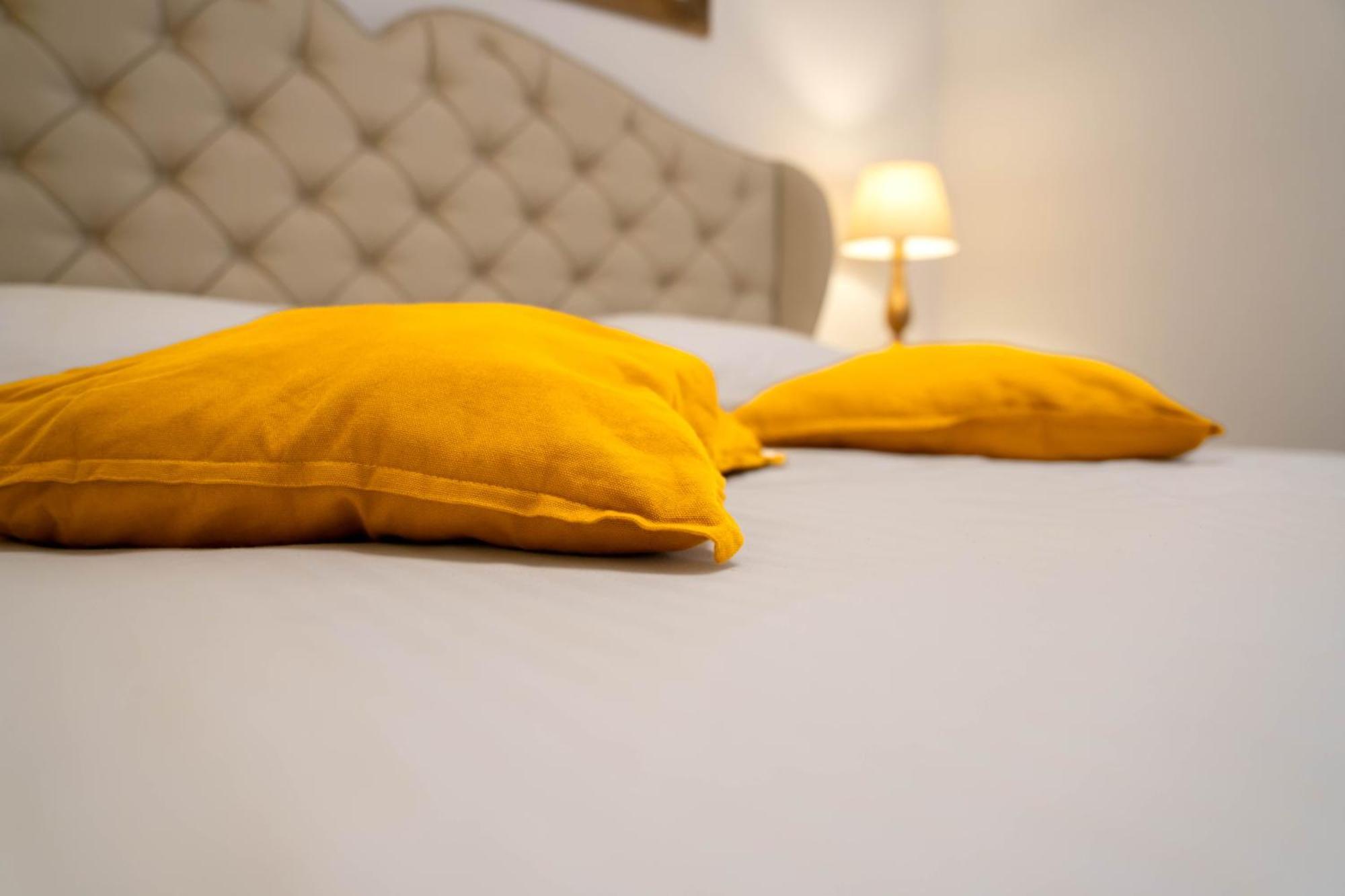Casa Alis Hotel Oradea Buitenkant foto